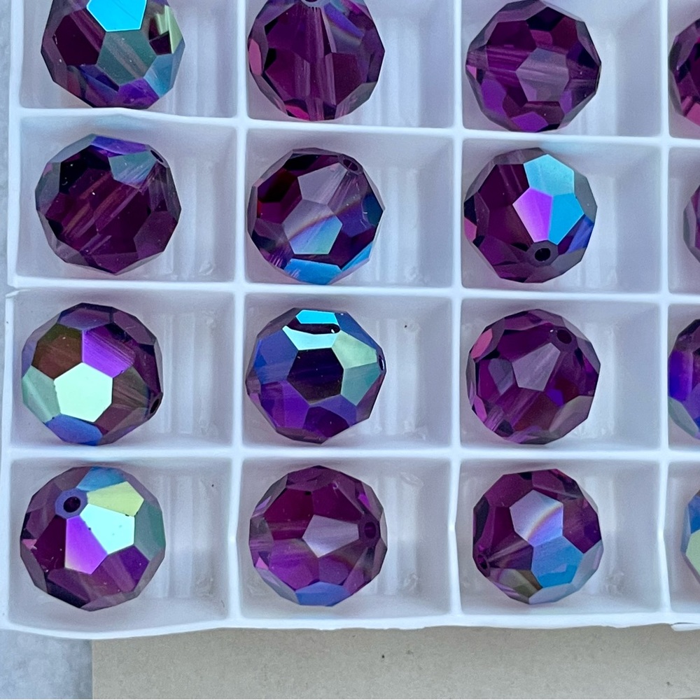 6 Vintage Swarovski Crystal Beads Art 5000 12mm